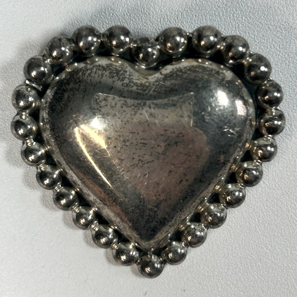 Vintage sterling silver 925 large puffy heart brooch Pin - Picture 1 of 6